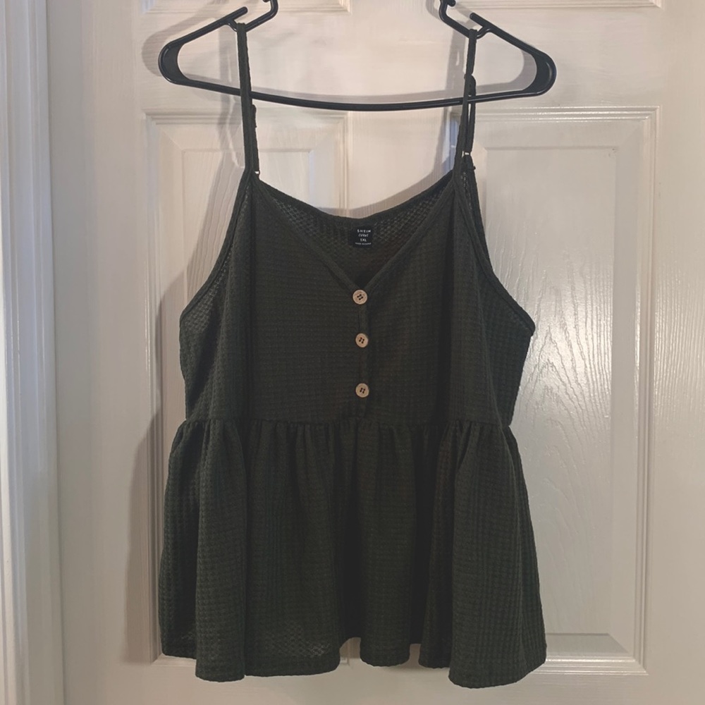 Curve Green Top